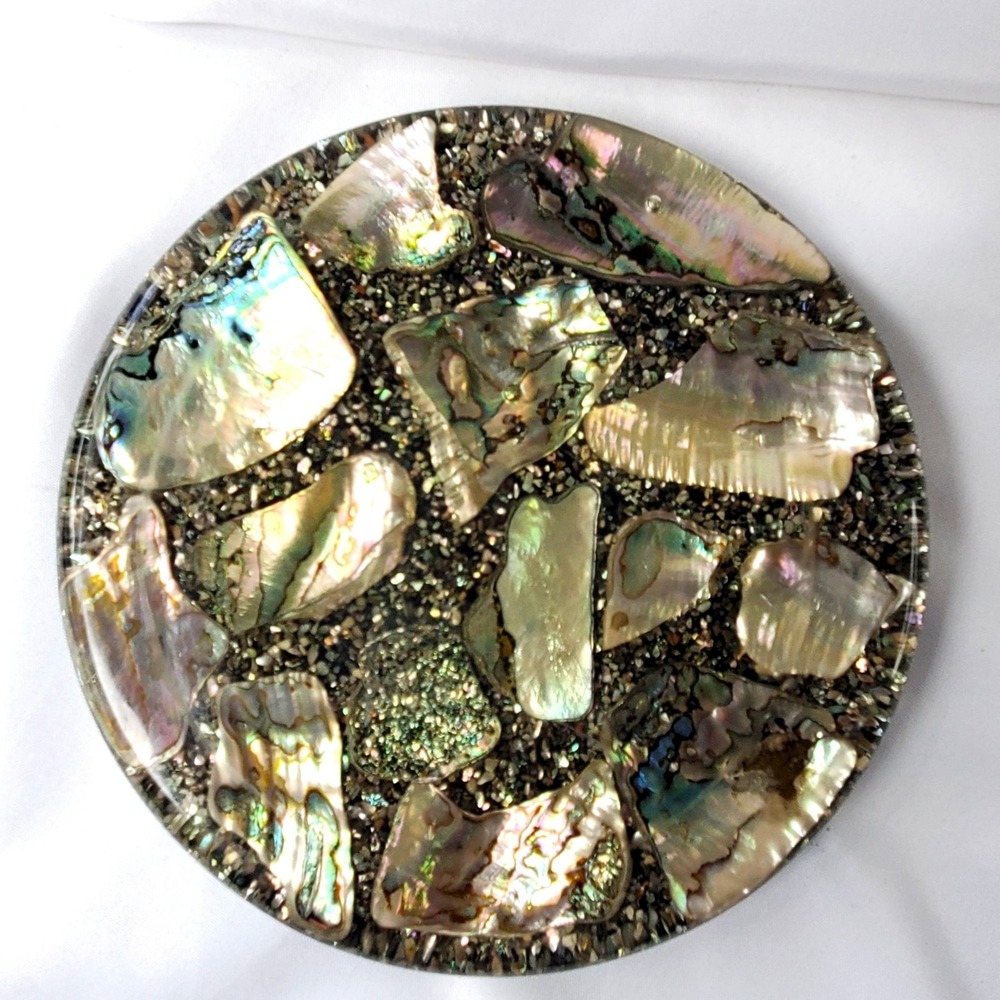 VTG Abalone Shell Round Trivet Black Base 8-Inch Handcrafted Betty's Shells - Picture 12 of 13